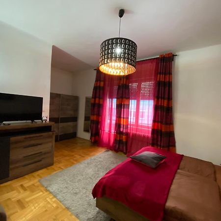 Apartment And Rooms Heart Of The City Budapest Extérieur photo