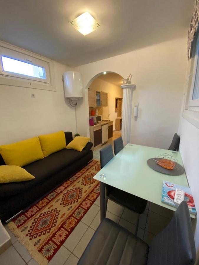 Apartment And Rooms Heart Of The City Budapest Extérieur photo