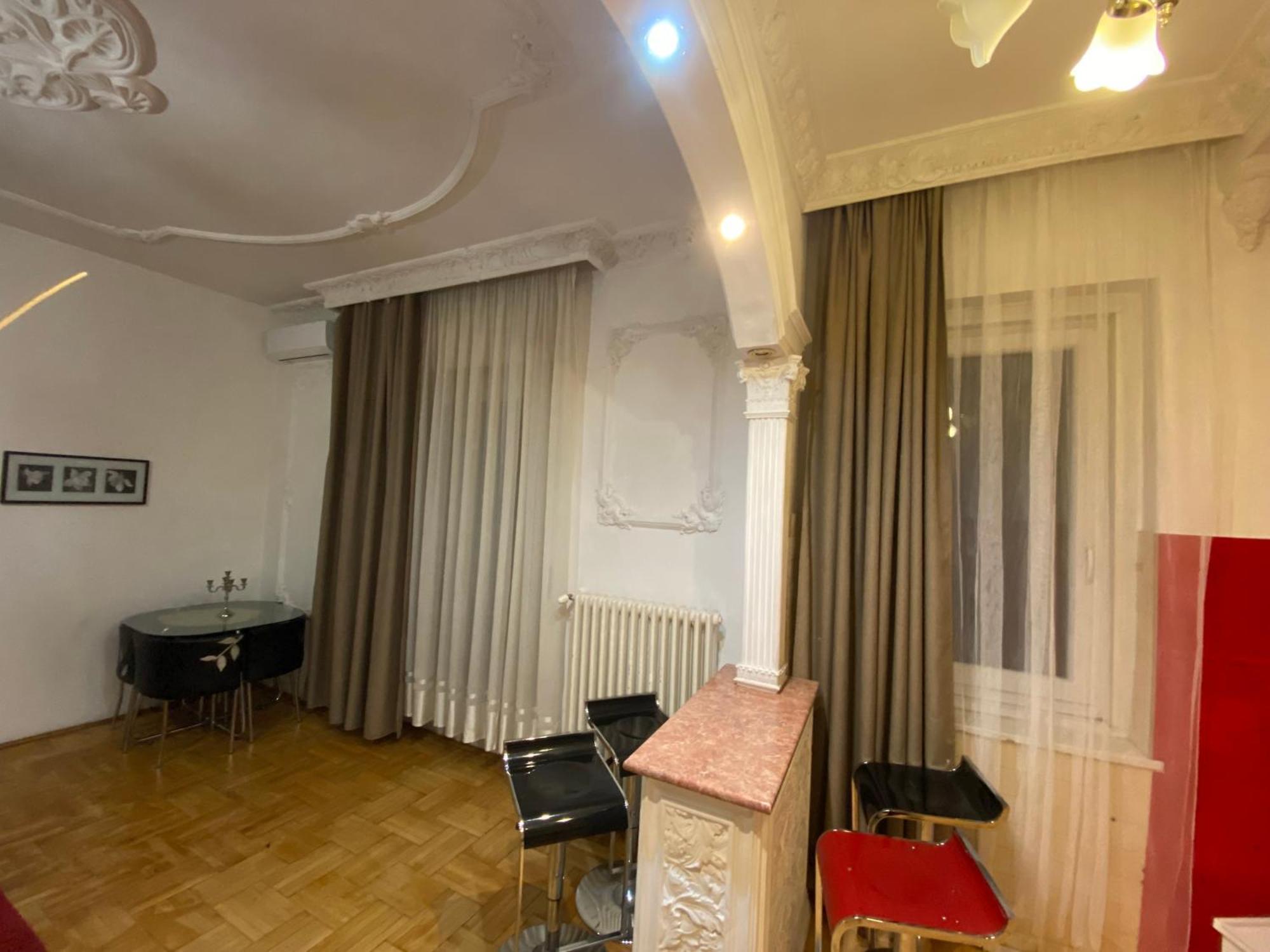 Apartment And Rooms Heart Of The City Budapest Extérieur photo