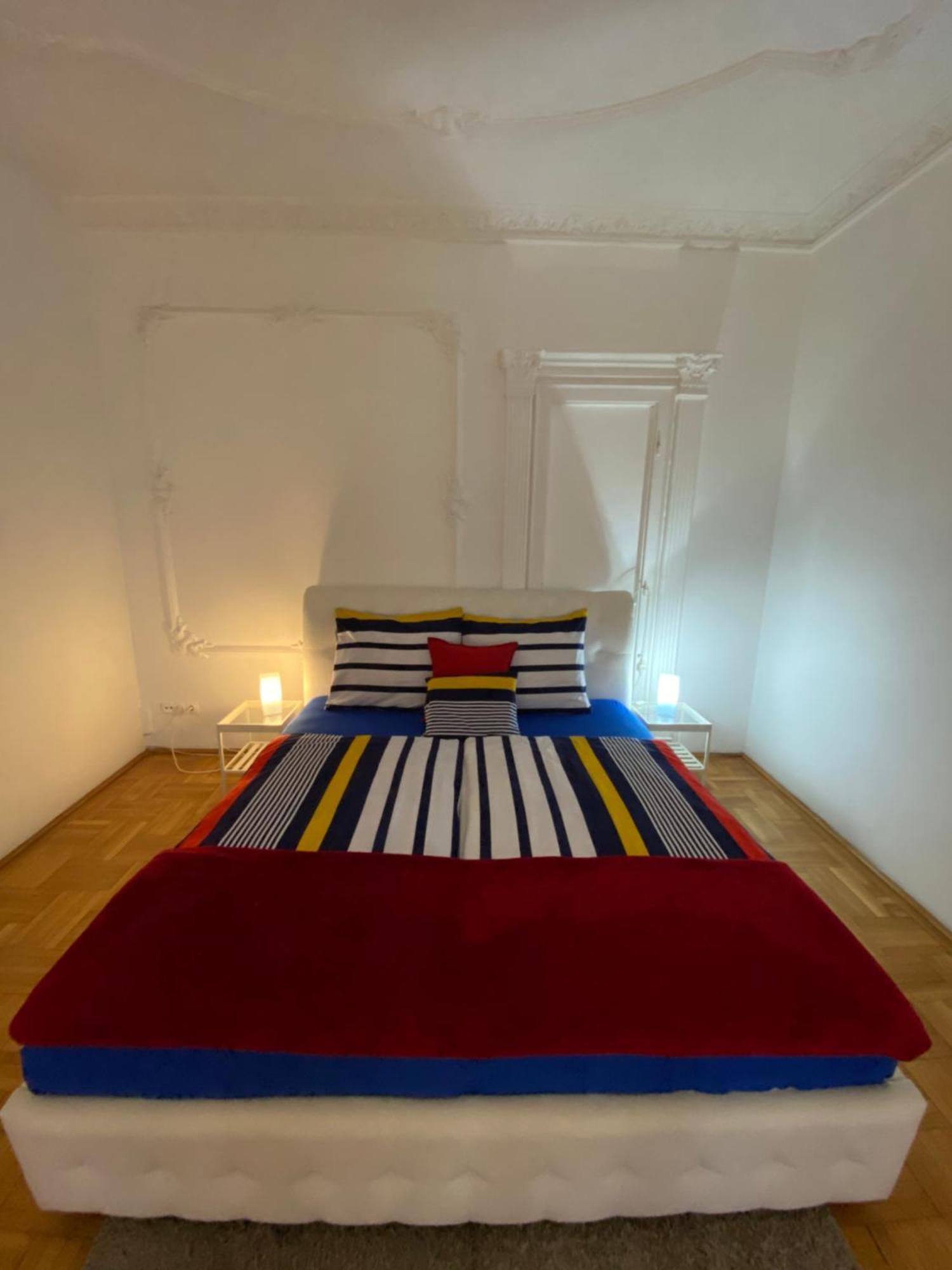 Apartment And Rooms Heart Of The City Budapest Extérieur photo