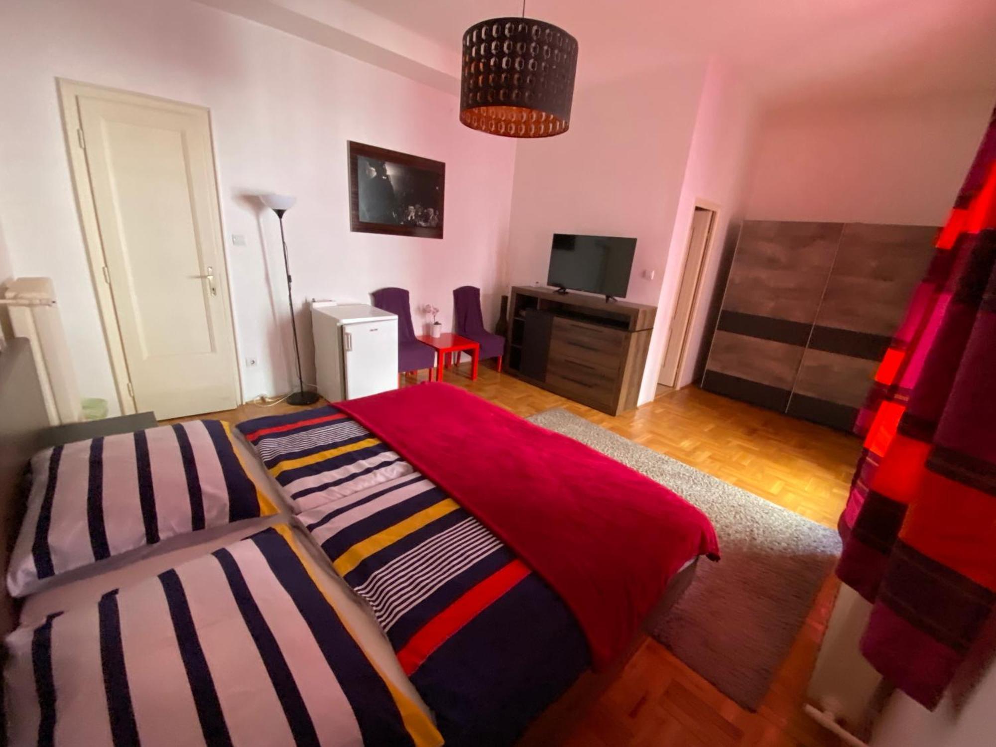 Apartment And Rooms Heart Of The City Budapest Extérieur photo
