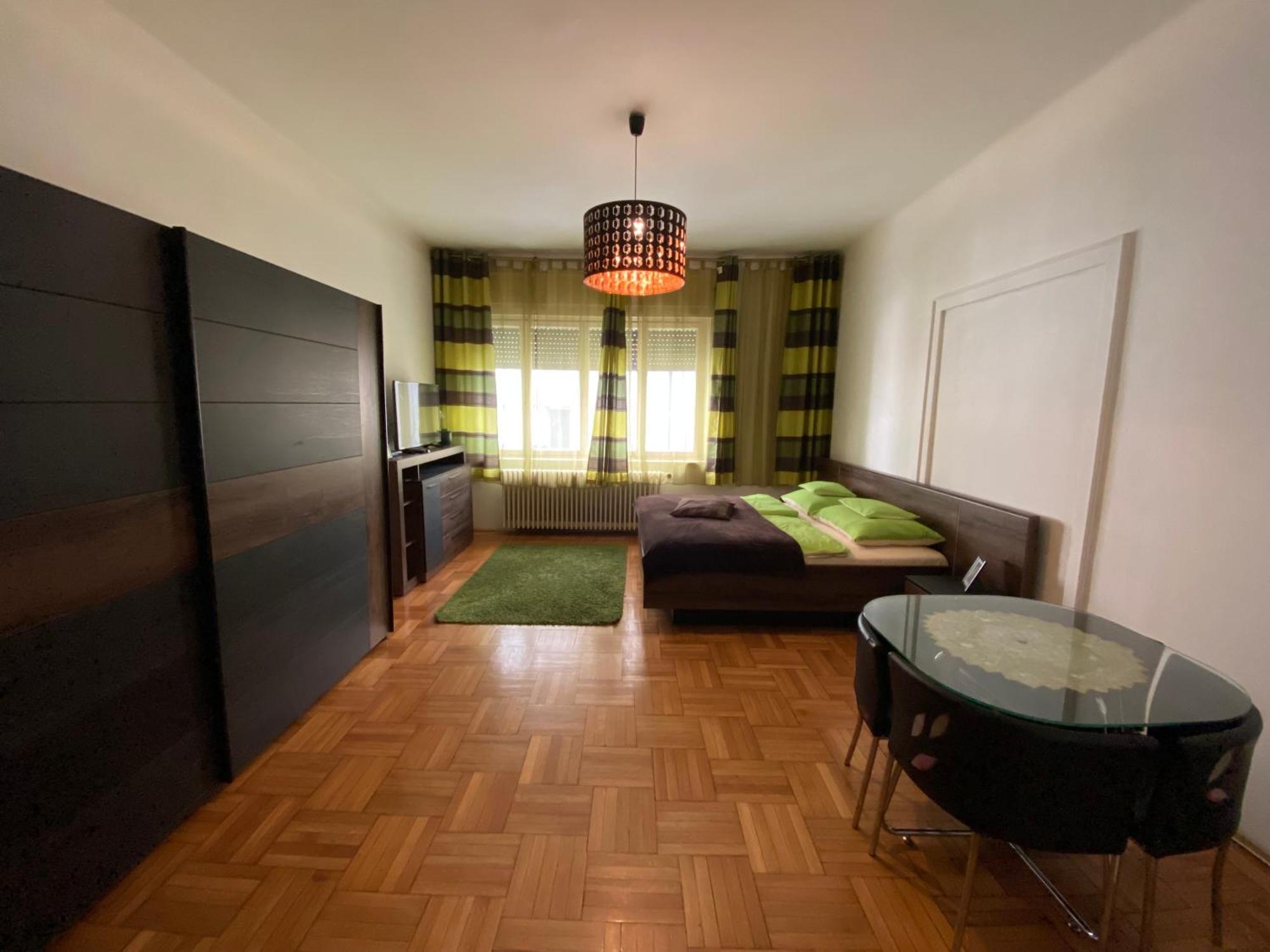 Apartment And Rooms Heart Of The City Budapest Extérieur photo