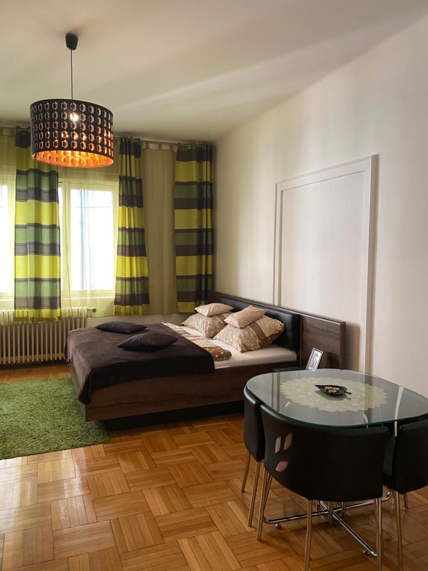 Apartment And Rooms Heart Of The City Budapest Extérieur photo
